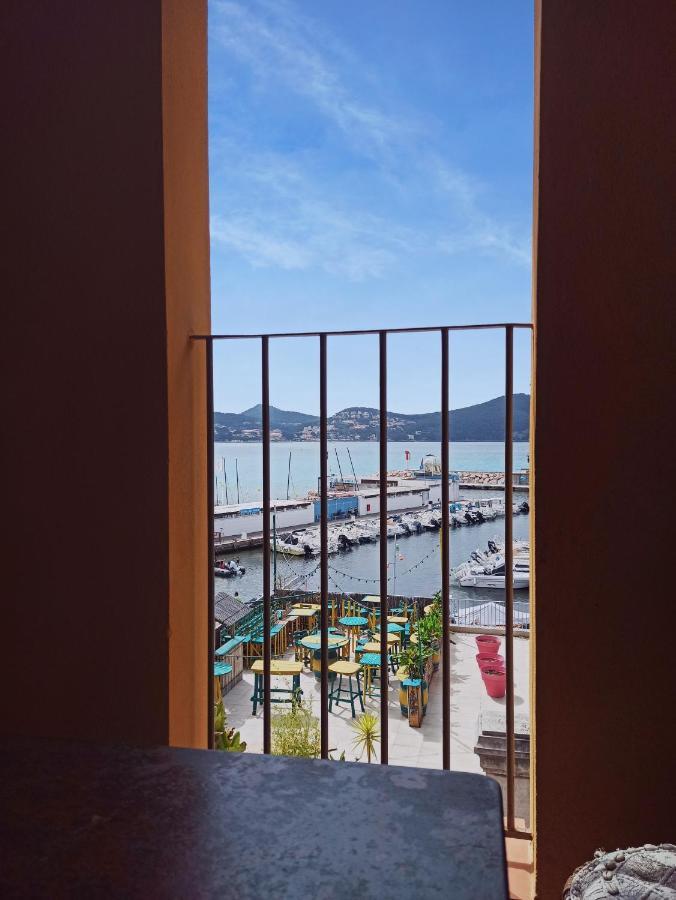 O Reves Ailleurs Bed & Breakfast Saint-Cyr-sur-Mer Exterior foto